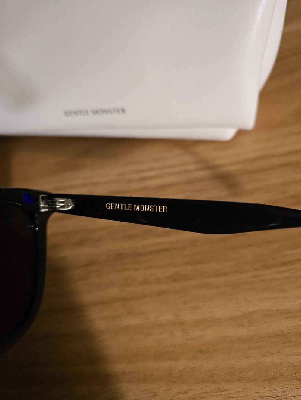 Gentle Monster Tam Black Sunglasses With Case & Authenticity Card - Picture 4 of 5